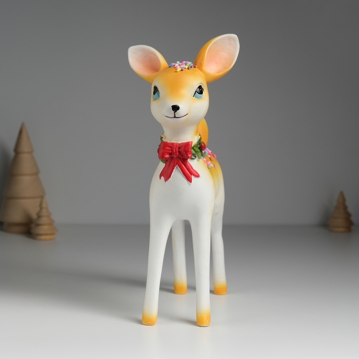 Сувенир полистоун "Олень с посыпкой в новогоднем венке" 14,5х8,5х22 см