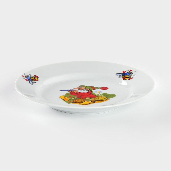 Тарелка фарфоровая &laquo;Лесовичок&raquo;, d=20 см, рисунок микс, цвет белый