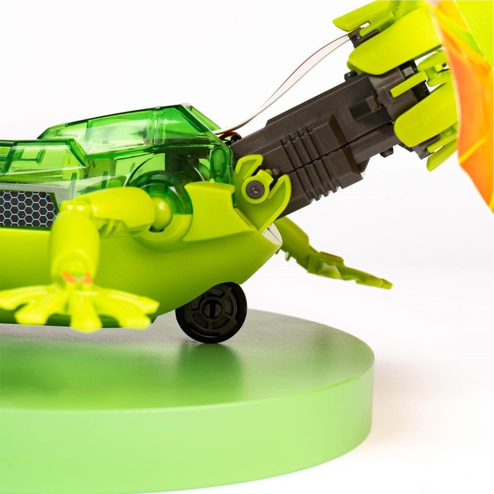 Робот &laquo;Ящер&raquo; Эврики, электронный конструктор, интерактивный: сенсорный, свет, на батарейках, 92 детали