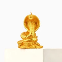 Свеча новогодняя &laquo;Змея на монетках&raquo;, на Новый год, золотая, 78 х 61 х 52