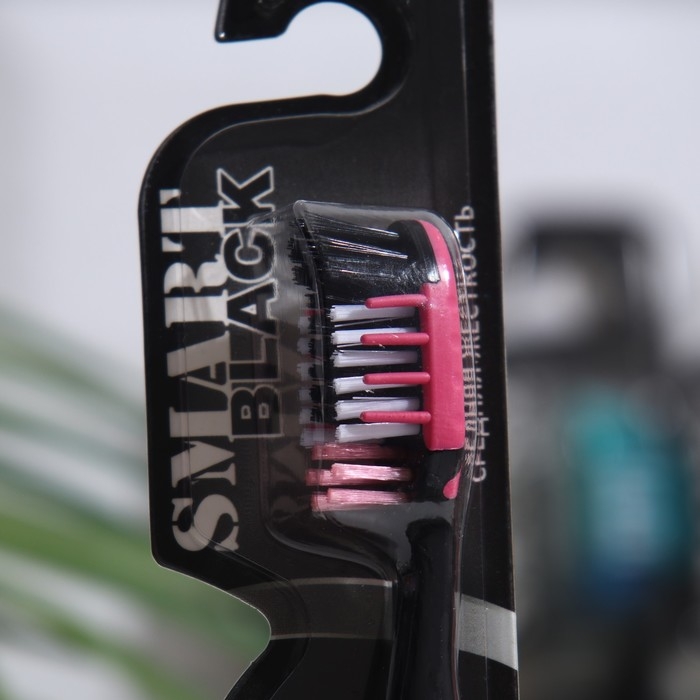 Зубная щётка &laquo;Сплит&raquo; Black средней жесткости,