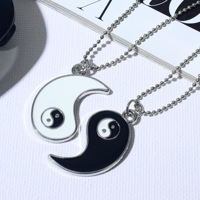 Кулоны &laquo;Неразлучники&raquo; Инь-ян, капли, цвет чёрно-белый в серебре, 45 см