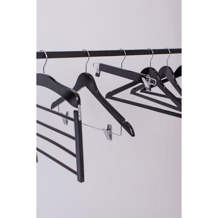 Плечики - вешалка для брюк и юбок LaDо́m Bois, 44,5&times;1,2&times;27,5 см, с зажимами, широкие плечики, деревянная сорт А