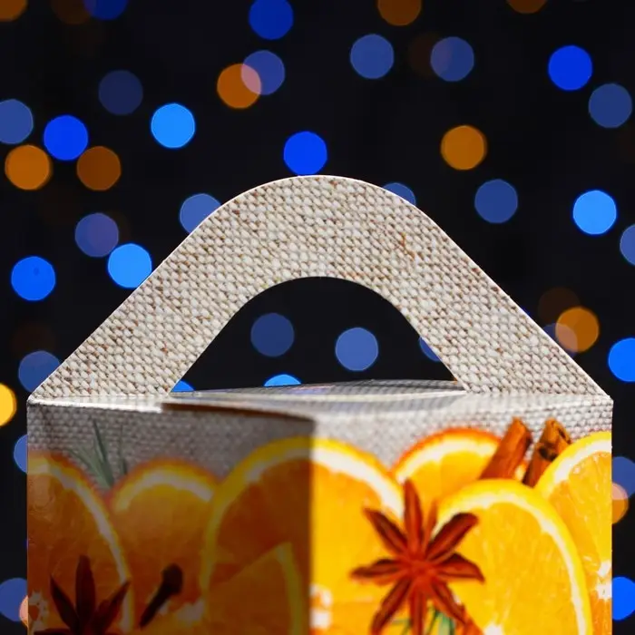 Подарочная новогодняя коробка &laquo;Апельсинки&raquo;, упаковка, 10&times;10&times;18 см