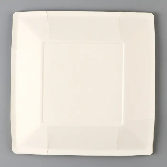 Тарелка одноразовая бумажная квадратная Happy Birthday, 21 см