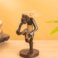 Сувенир &laquo;Абориген теннисист&raquo;, 8&times;8&times;18 +/- 2 см, дерево