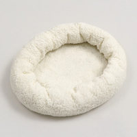 Лежанка для собак и кошек &laquo;Уют&raquo;, мягкий мех, 45 х 35 х 11 см, молочный