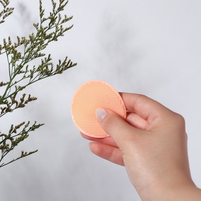 Щётка для умывания &laquo;Круг&raquo;, на присоске, d = 5,5 см, цвет бежевый