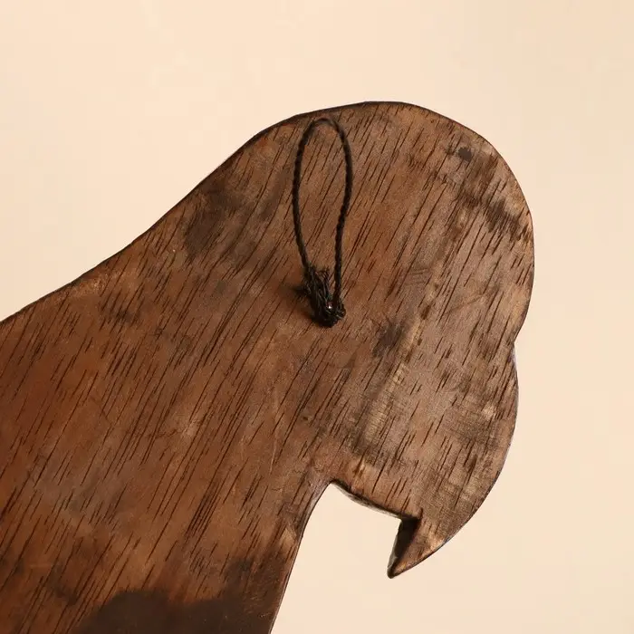 Настенное панно "Попугай на ветке" 50х18х2 см