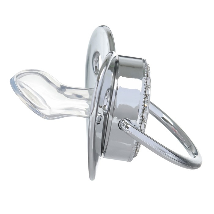 Соска - пустышка силиконовая ортодонтическая &laquo;Мишка&raquo;, от 6 мес., с колпачком + держатель - цепочка, цвет серебренный, стразы