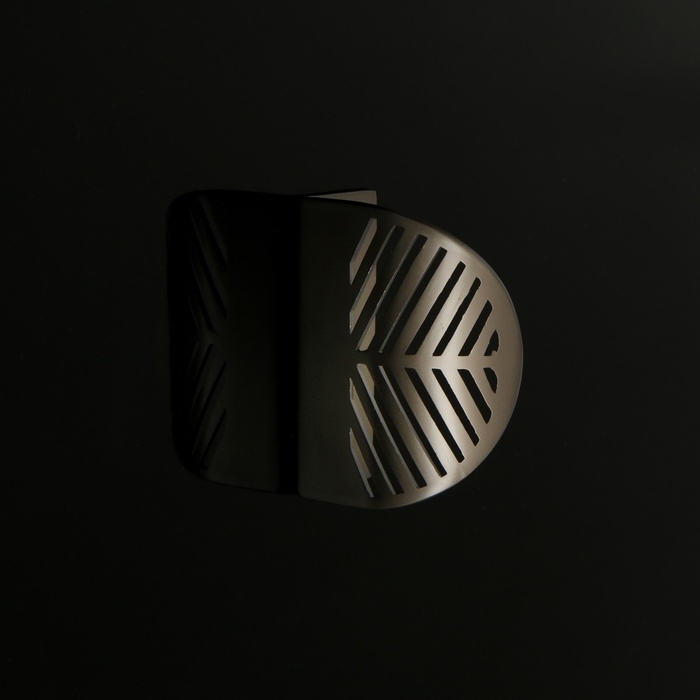 Ручка CAPPIO, м/о 32 мм, с узором, цвет матовый серый