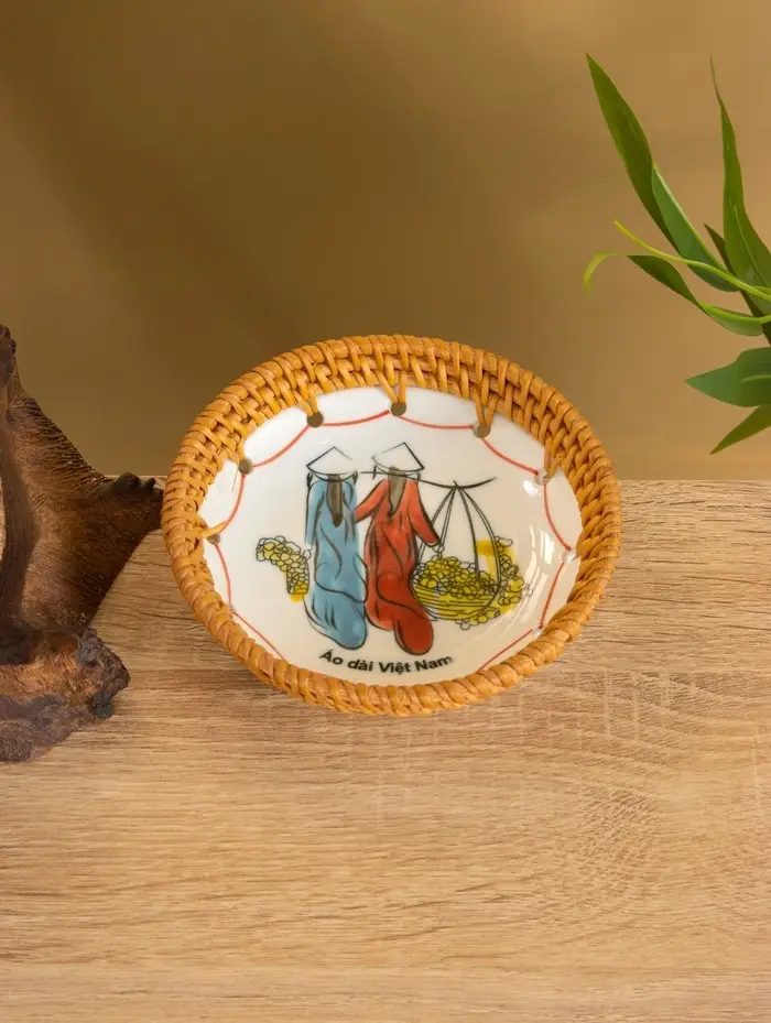 Тарелка керамическая с ротангом 13,5х13,5х3 см, МИКС