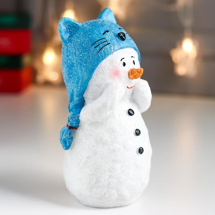 Сувенир полистоун "Снеговичок в шапке-кота, восторженный" 17,5х9х9,5 см