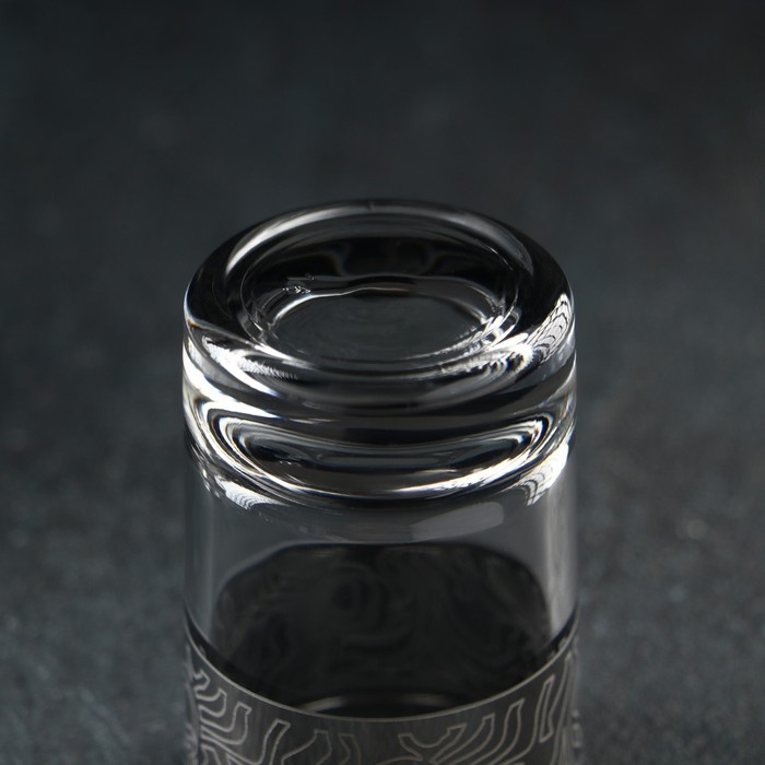 Набор питьевой Jungle, 7 предметов: графин 500 мл, стопка 6×50 мл, с гравировкой и напылением, цвет напыления серебряный Набор питьевой Jungle, 7 предметов: графин 500 мл, стопка 6×50 мл, с гравировкой и напылением, цвет напыления серебряный