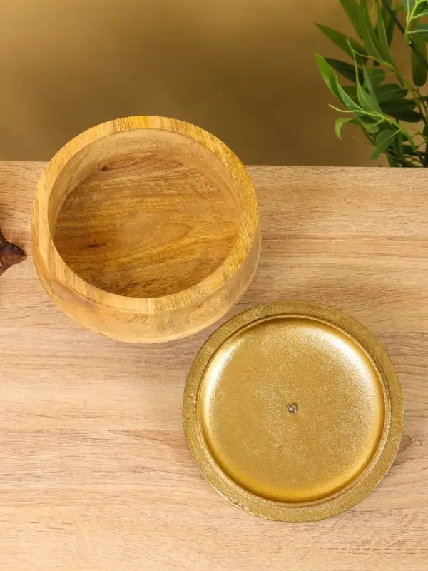 Конфетница с крышкой "Щербет" алюминиевая с манговым деревом 19х19х12 см