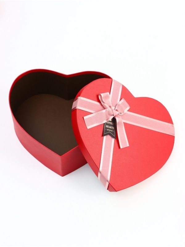 Набор коробок 3 в 1 сердца 31 х 27 х 13,3; 28 х 25 х 11,7; 26 х 23 х 10,3 см