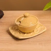 Соусник с крышкой на подставке &laquo;Классика&raquo;, 11&times;8&times;7 см, керамика, бежевый