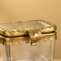 Шкатулка &laquo;Коробок&raquo;, 6&times;5.5&times;4.5 см, латунь, стекло