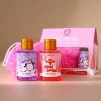 Подарочный набор косметики новогодний &laquo;Мечтай этой зимой&raquo;, гели для душа 2 х 100 мл и мочалка для тела, Новый Год