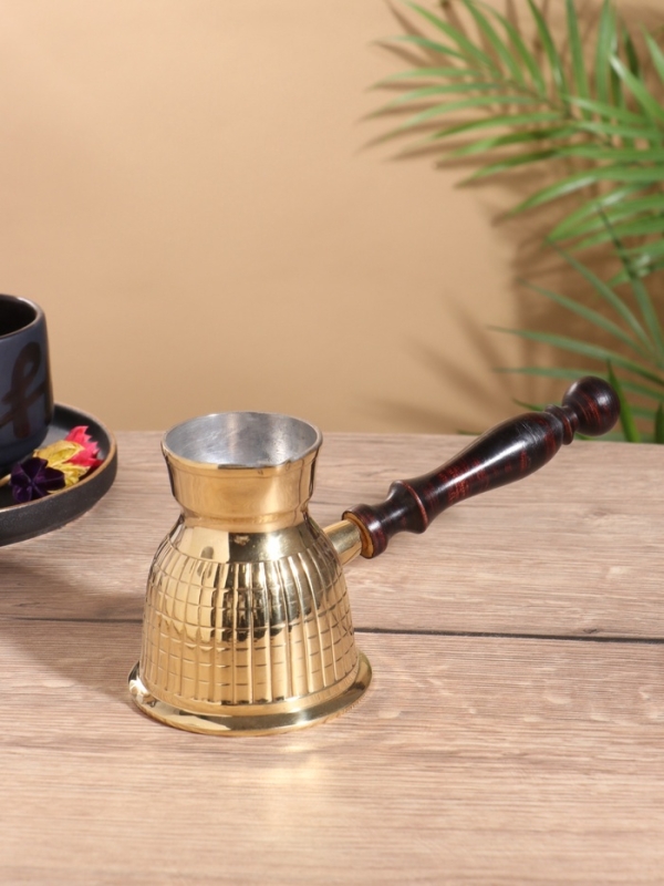 Турка с деревянной ручкой, латунь, 9&times;23&times;10 см