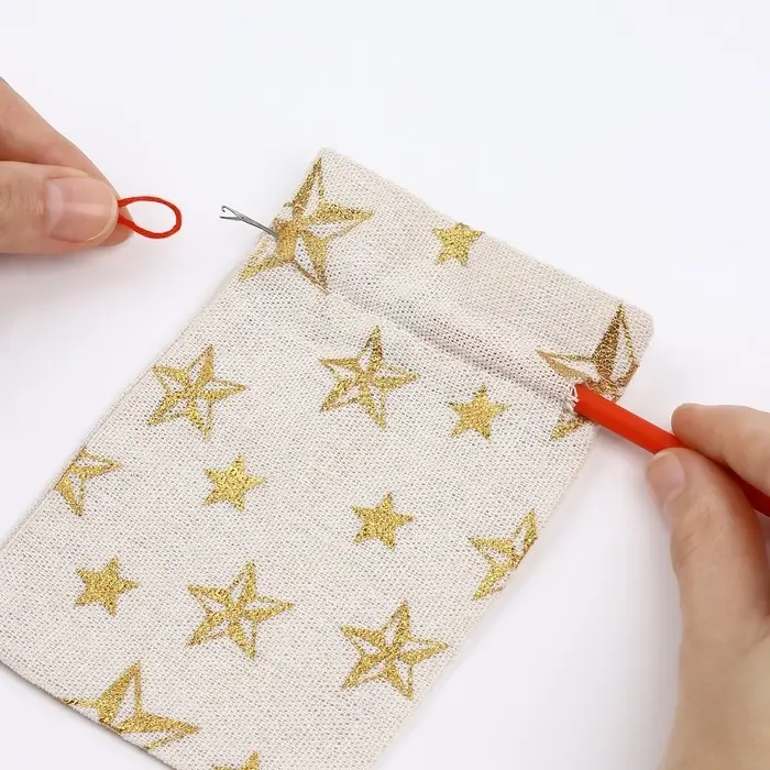 Игла для поднятия петель, 15 см, красная