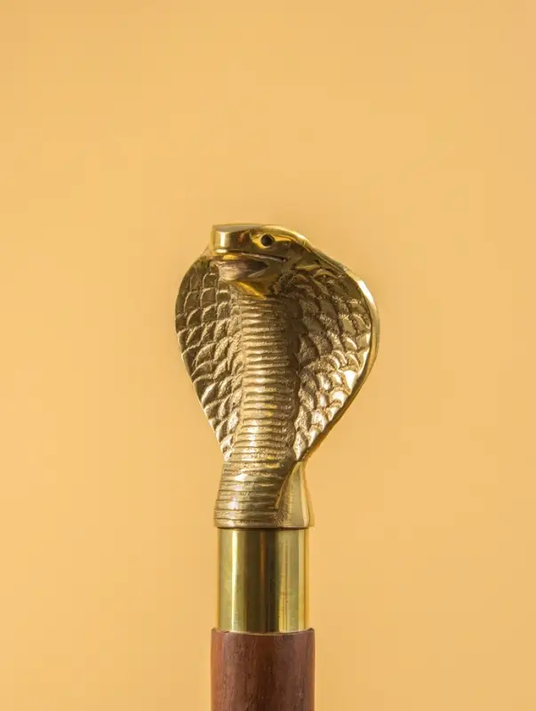 Трость сувенирная &laquo;Королевская кобра&raquo;, 6&times;96.5 см