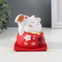 Сувенир керамика "Кот Манэки-нэко с веером" красный 8х8х8,5 см