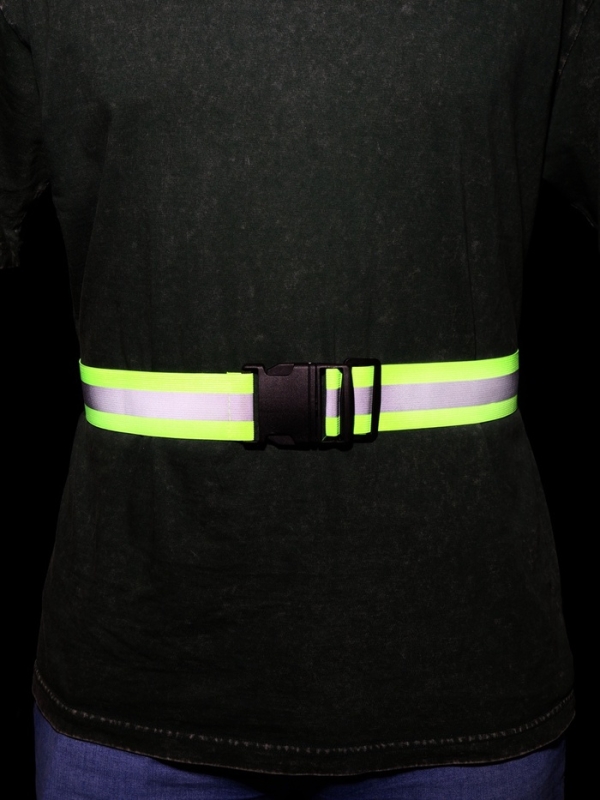 Светоотражающий пояс эластичный 1 полоса 2см 50-100см*4,5см на фастексе салатов/чёрн АУ