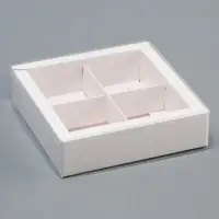 Коробка для 4 конфет, 12.5&times;12.5&times;3.5 см