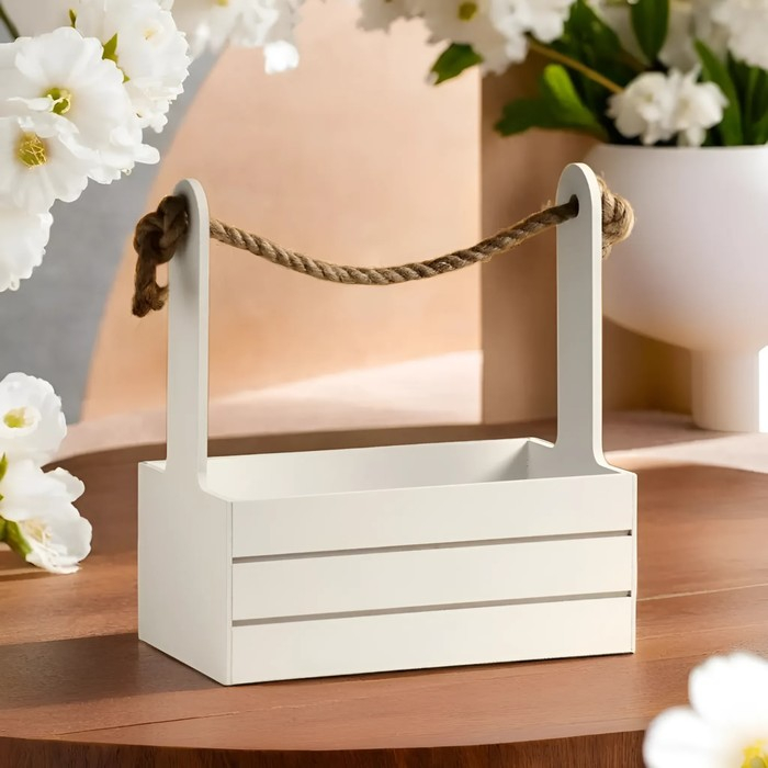 Кашпо деревянное 25.5&times;15&times;30 см "Аром", ручка канат, белое