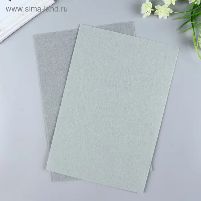 Фетр  жесткий  1 мм 20х30 см   св.серый