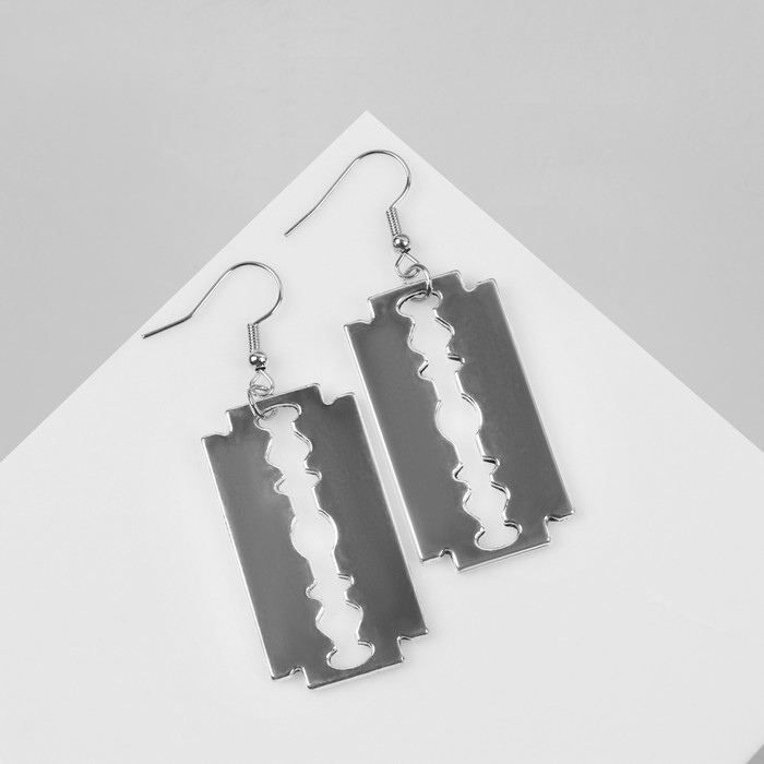 Серьги металл &laquo;Бритва&raquo;, цвет серебро