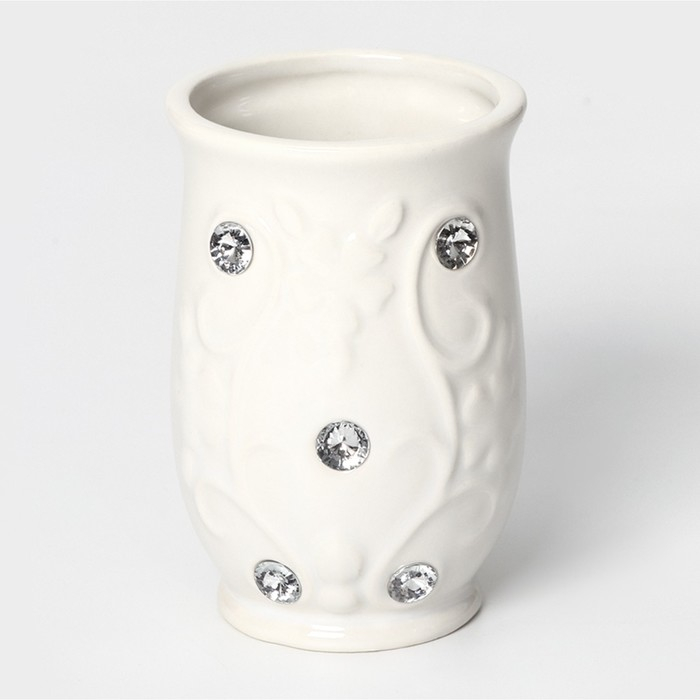 Набор аксессуаров для ванной комнаты Доляна &laquo;Изящный барельеф&raquo;, 4 предмета (дозатор 250 мл, мыльница, 2 стакана), цвет белый