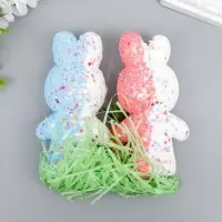 Пасхальный декор &laquo;Зайчата в посыпке с морковкой и травкой&raquo;, набор: розовый, голубой, 12 см, настольная фигурка