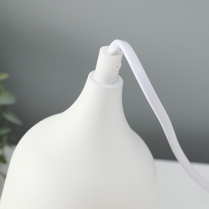 Лампа настольная "Престиж" 1х40Вт Е27 белый 13х12х24см