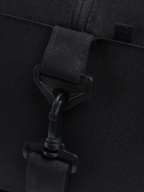 Сумка спортивная на молнии, размер универсальный, цвет черный