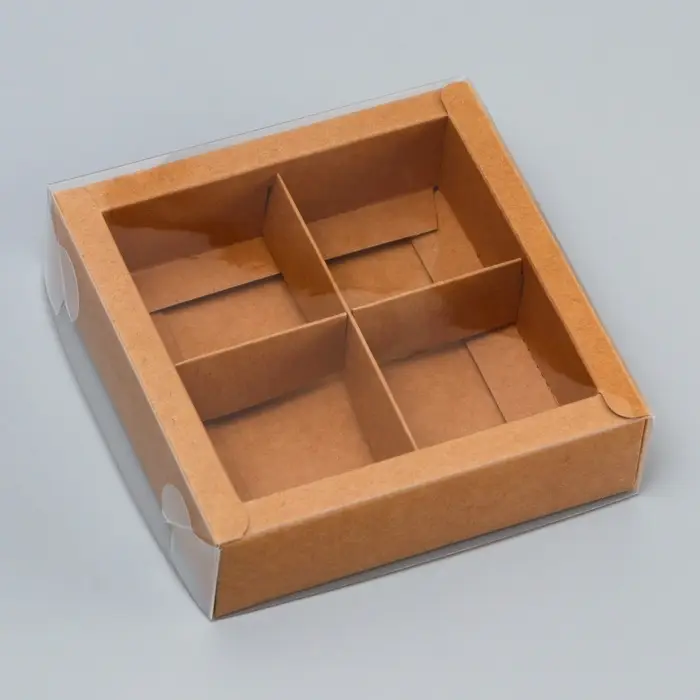 Коробка для 4 конфет, 12.5&times;12.5&times;3.5 см