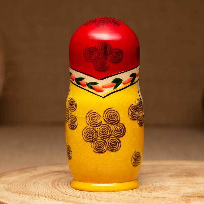 Матрёшка &laquo;Нина&raquo;, красный платок, 6 кукольная, 12-14 см