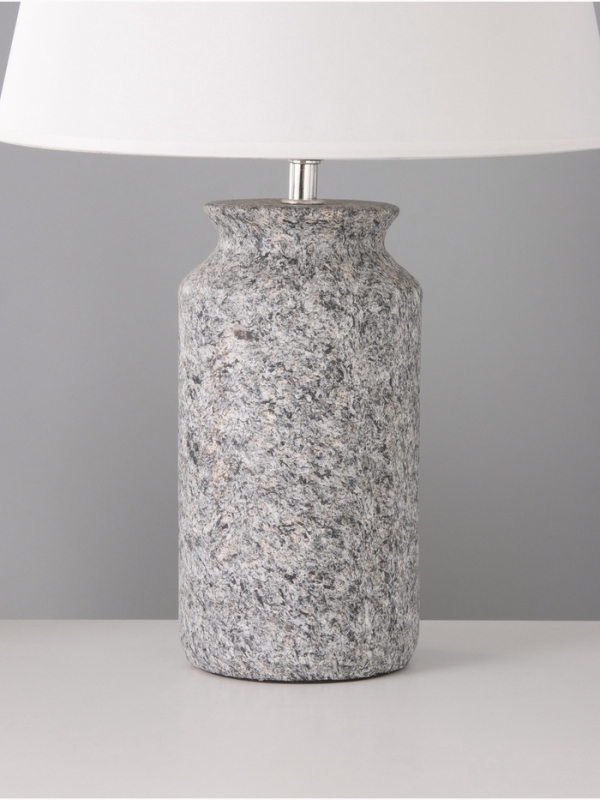 Настольная лампа "Хиро" 1х15Вт Е14 черный/белый 28х28х44см