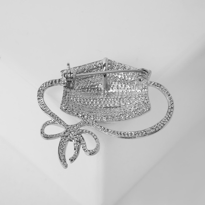 Брошь &laquo;Маска&raquo; медицинская, цвет белый в серебре