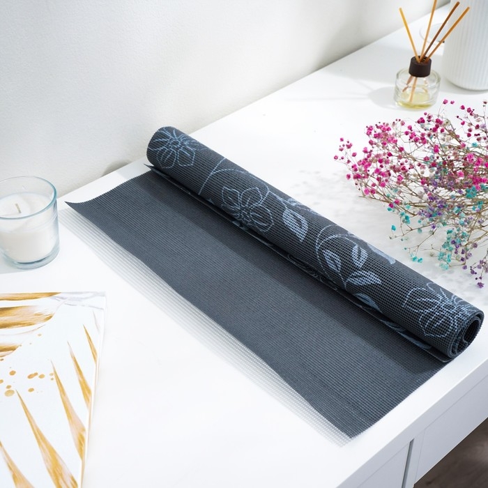 Коврик противоскользящий Доляна &laquo;Вьющиеся цветы&raquo;, 45&times;100 см, цвет серый