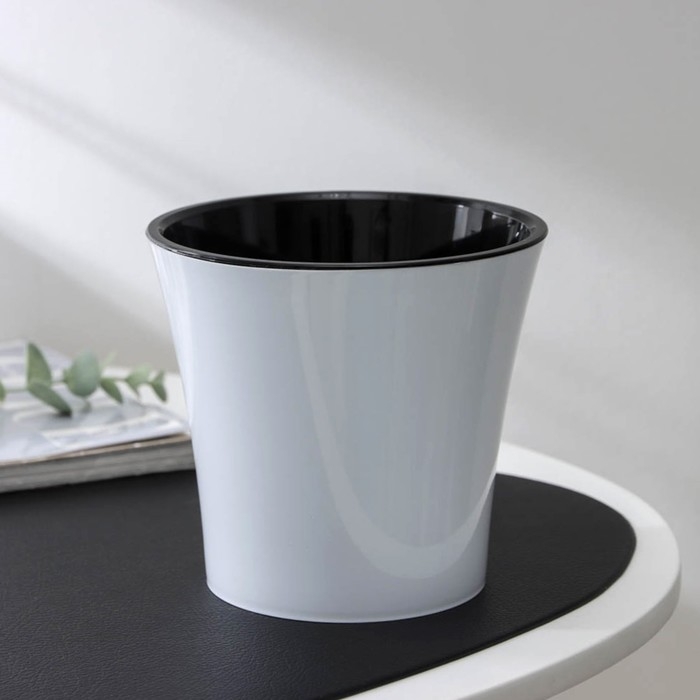 Кашпо для цветов со вставкой &laquo;Арте&raquo;, 1,2 л, бело-чёрное