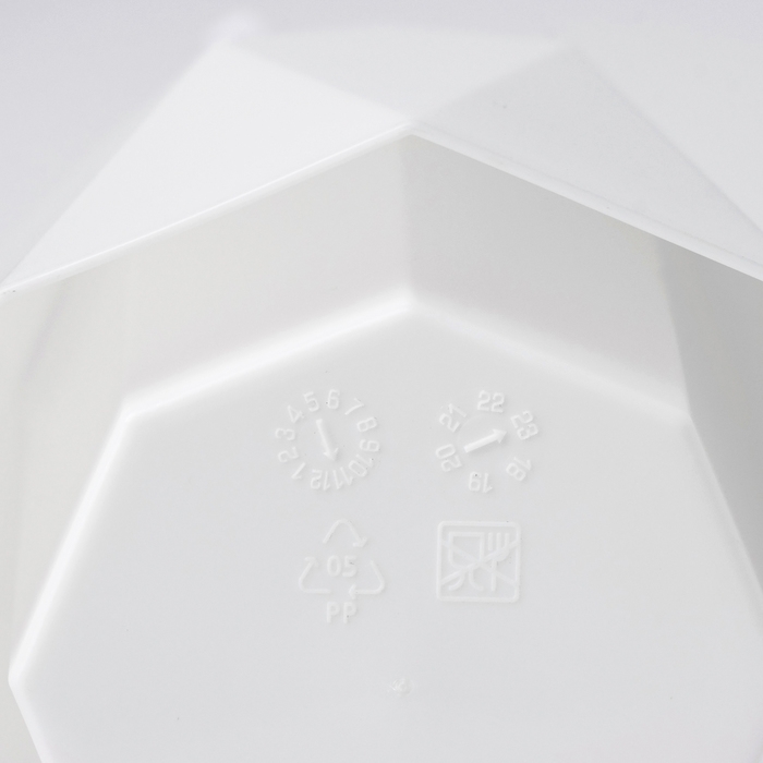 Дозатор для мыла &laquo;Призма&raquo;, 330 мл, цвет белый