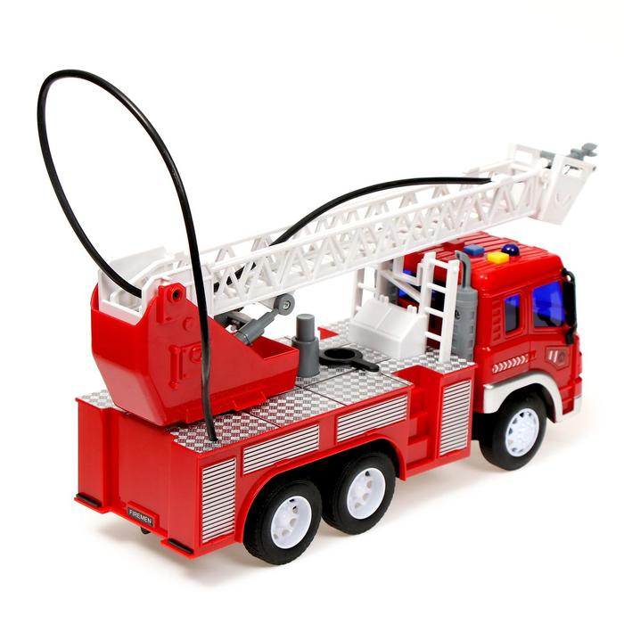 Машина радиоуправляемая &laquo;Пожарная охрана&raquo;, свет и звук, стреляет водой, 1:16, работает от аккумулятора