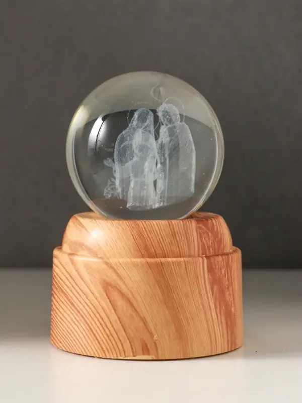 Сувенир стекло свет "Шар. Рождение" 6хLED шар d=6 см, крутится, USB 7х7х10 см