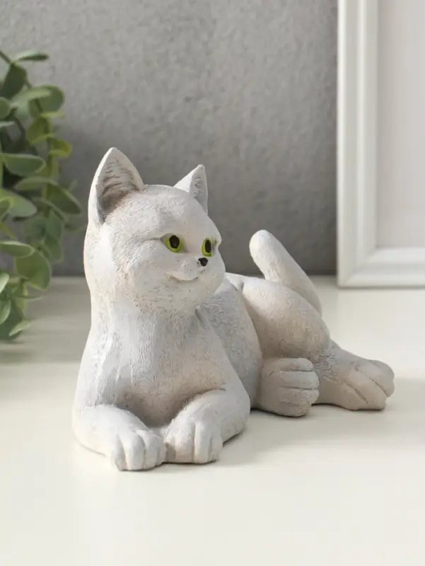 Статуэтка "Кошка лежит" 13х17х12 см, гипс, серый