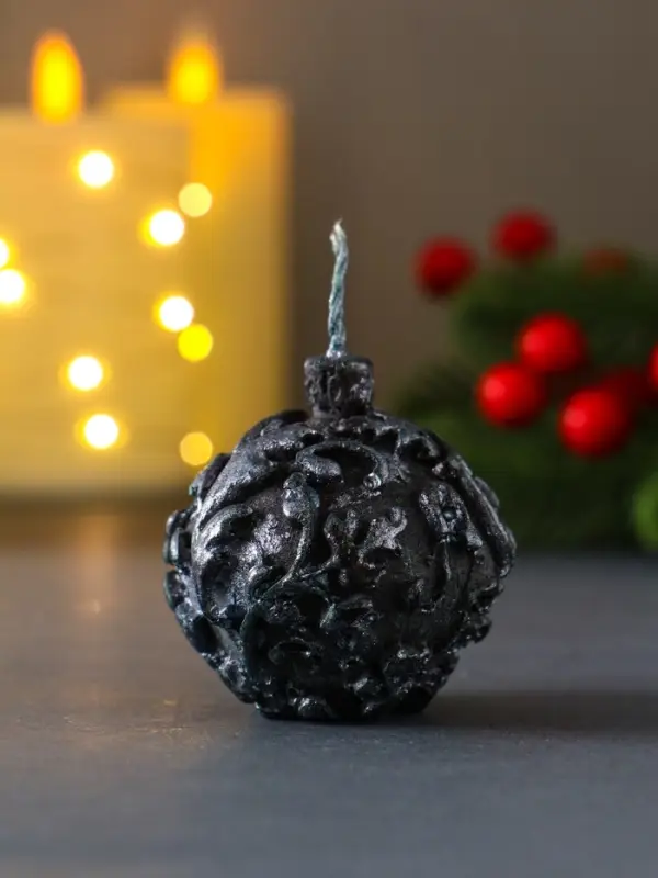 Свеча "Новогодний шарик", 55х55 мм, голубая роспись