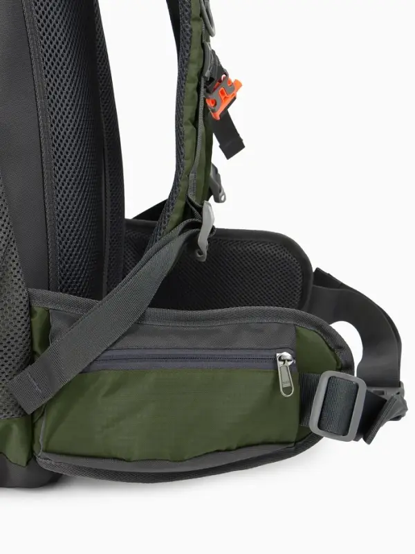 Рюкзак тур 65+5л, 30*20*53, отдел на шнурке, 5нар+2вн кармана, цвет хаки