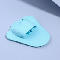 Массажёр - щётка, антицеллюлитный, 14 &times; 12 &times; 3,5 см, цвет голубой