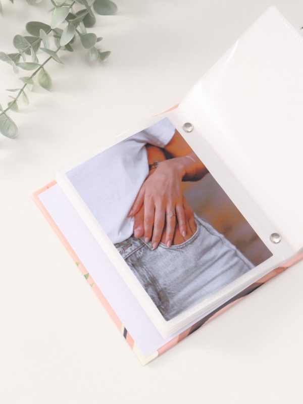 Фотоальбом на 96 фото 10х15 см "Клубника и губы" матовый с ламинацией 16,5х12х5,5 см